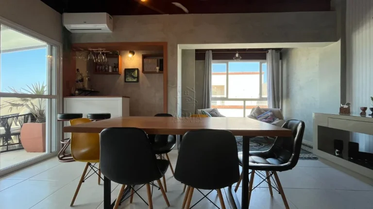 Imagem Lindíssima Cobertura localizada na Praia do Itaguá