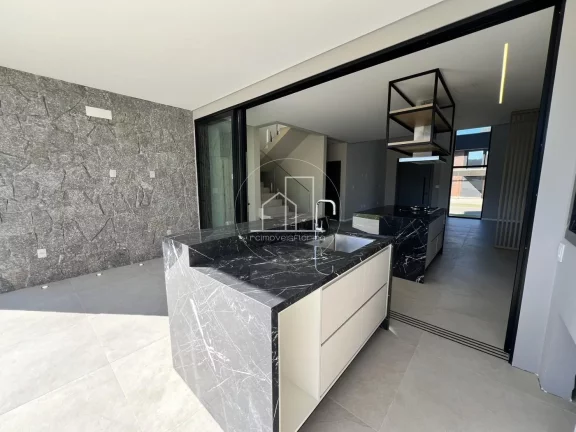 Imagem Casa Alto Padrão para Venda em Florianópolis / SC no bairro São João do Rio Vermelho