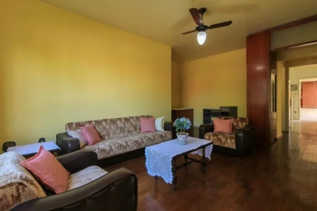 Imagem Casa à venda no bairro Nonoai - Porto Alegre/RS