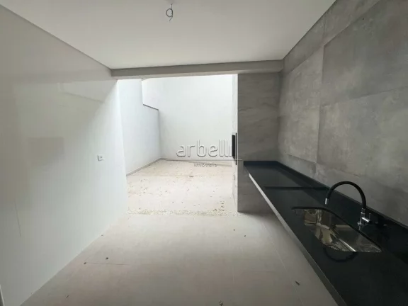 Imagem Sobrado com 170 M² com 3 dormitórios suítes, sala, lavabo, cozinha, área de serviços, churrasqu...