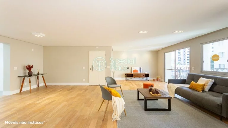 Imagem Em Moema, ao lado da estação de metrô de mesmo nome e a uma curta caminhada do Parque Ibirapuera,...