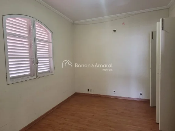 Imagem Casa para venda no Jd. Guanabara, 4 quartos, 3 suítes

Residencial ou Comercial

Em uma ótima loca...