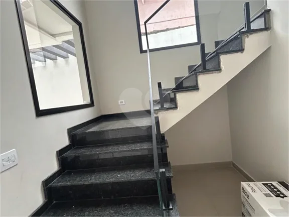 Imagem Sobrado à venda com 3 quartos, sendo 3 suítes, em Vila Yara, Osasco - SP
