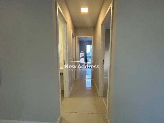 Imagem Apartamento de 3 quartos, com 129m² e sol da manhã, à venda na Enseada do Suá - Vitória