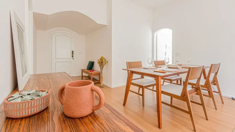 Imagem Apartamento Lagoa - 119M², 3 Dorms, 1 Suíte, 1 Vaga Demarcada, Churrasqueira, Academia, Salão de Festas e Jogos, Brinquedoteca, Quadra.