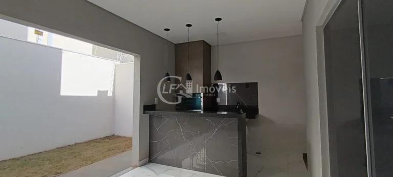 Imagem Casa para venda em Campo Grande-MS, bairro Panamá: 2 quartos, 1 suíte, 1 sala, 3 banheiros, 3 vagas de garagem, 133m².