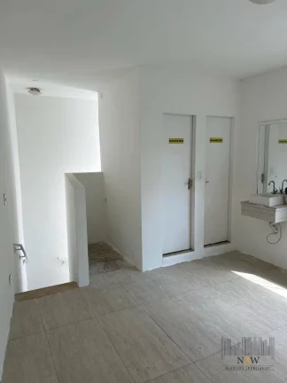 Imagem Casa para locação na Vila Madalena São Paulo SP com 200m², 6 salas e 2 vagas de garagem.