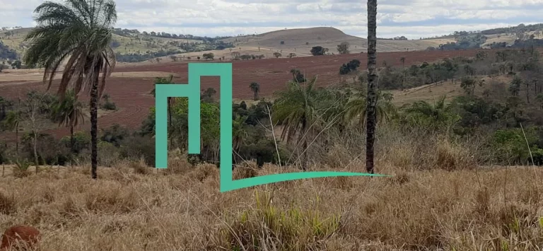 Imagem Fazenda entre Cassia e Passos