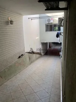 Imagem Salão Comercial à Venda no Centro de Jundiaí-SP com 4 Salas, 4 Banheiros, 5 Vagas de Garagem e 333m² de Área