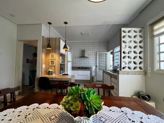 Imagem Casa tipo para venda em Jardim Noêmia com 3 quartos, sendo 1 suíte, 180m2