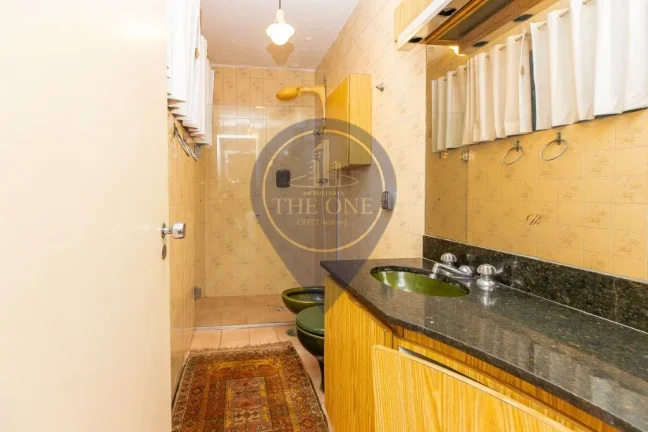 Imagem Casa à venda em Alto de Pinheiros, São Paulo-SP: 4 quartos, 2 suítes, 2 salas, 6 banheiros, 6 vagas, 198m². Venha Conferir!