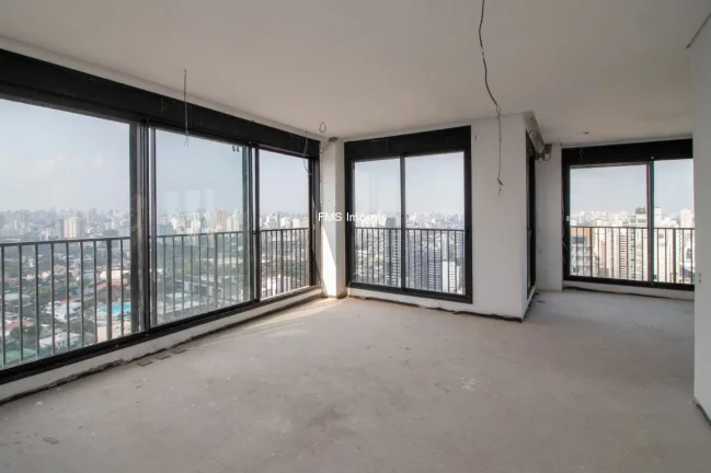 Imagem Cobertura em Moema, com 7 vagas e 548,29 m²