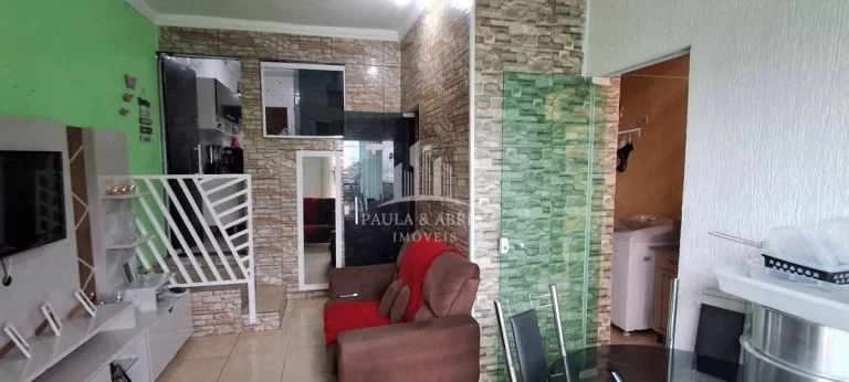 Imagem Sobrado com 3 Casas, 2 Dormitórios, 1 banheiro, terraço, Área de lazer grande, 1 vaga, escritura, no Alto da Boa Vista, Mauá-SP