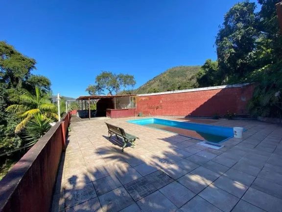 Imagem Casa para Venda em Teresópolis / RJ no bairro Iucas