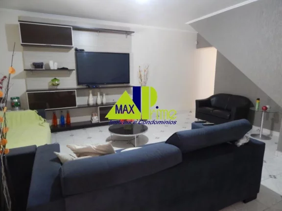 Imagem Casa para locação em São Paulo-SP, Vila Domitila: 3 quartos, 1 suíte, 3 banheiros, 3 vagas de garagem!