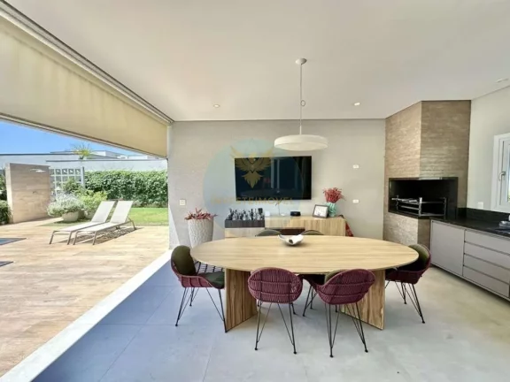 Imagem Casa em Condomínio a Venda no bairro Granja Viana - Carapicuíba, SP