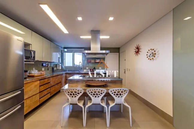 Imagem Apartamento belíssimo com 3 dormitórios e varanda gourmet