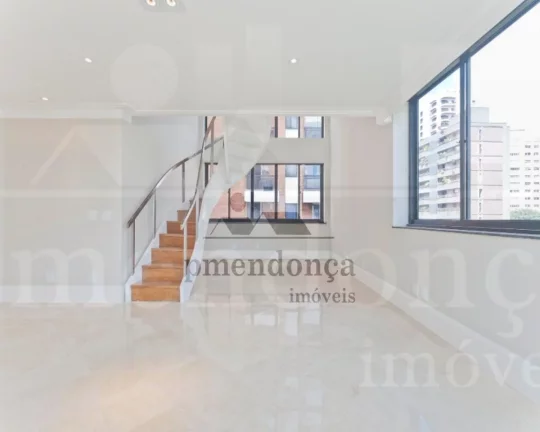 Imagem Apartamento Duplex reformado na rua Alagoas, 285 m2