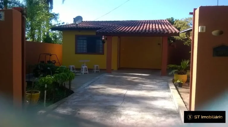 Imagem Casa de Campo em Atibaia/SP com Pé na Água p/ Financiamento - R$580.000!