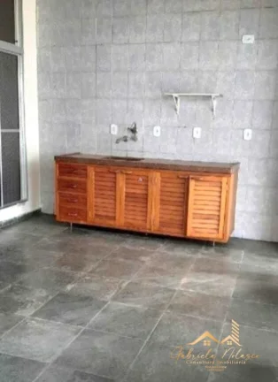 Imagem Casa com 4 dormitórios no centro de Mogi Mirim