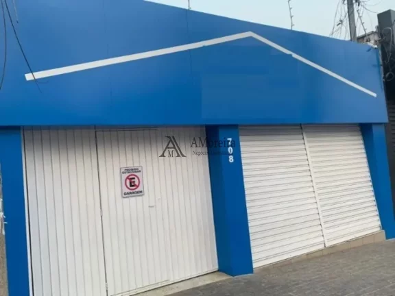Imagem Salão Comercial à Venda no Centro de Jundiaí-SP com 4 Salas, 4 Banheiros, 5 Vagas de Garagem e 333m² de Área