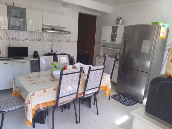 Imagem Casa à Venda no Bairro Getúlio Vargas - Confira Detalhes!