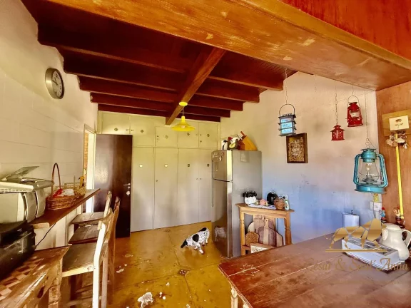 Imagem Linda Casa a venda em área arborizada em Campos do Jordão