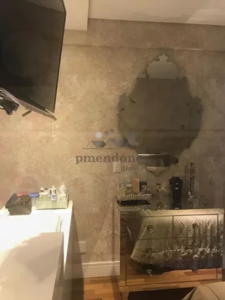 Imagem Apartamento fino acabamento, todo decorado, repleto de armários, com terraço gourmet, amplo e com ...