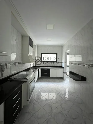 Imagem Apartamento de 97m² com 2 Dormitórios no bairro do Canto do Forte - Praia Grande