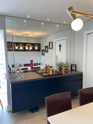 Imagem Apartamento com 96m2 de área privativa, 4 dormitórios ( 1 suíte) e 2 vagas na garagem. Living amp...