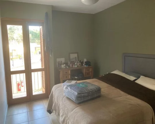 Imagem Sobrado em condomínio 2 suítes 3 Vagas de garagem