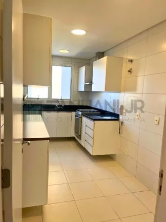 Imagem Apartamento de Alto Padrão no Itaim Bibi, São Paulo-SP! 3 quartos, 3 suítes, 3 salas, 5 banheiros, 3 vagas, 152m². Venha conhecer!
