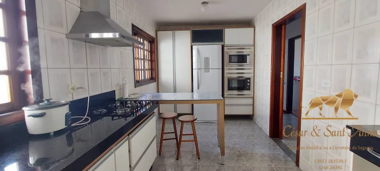 Imagem Casa com 264m² em Campos do Jordão