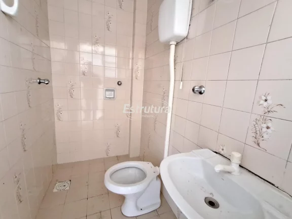 Apartamento de 2 dormitórios próximo ao Clube Dores