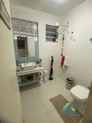Imagem Casa com 5 dormitórios e 6 vagas para locação em Bosque da Saúde/SP!