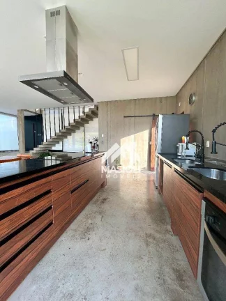Imagem Casa Modernista em condomínio fechado
