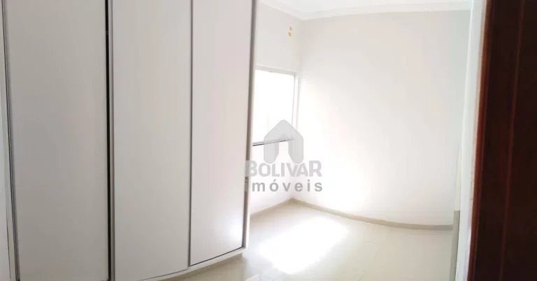 Imagem Casa com 3 dormitórios à venda, 280 m² por R$ 600.000,00 - Jardim Leonora Ll - Itumbiara/GO