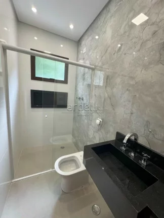 Imagem Sobrado com 170 M² com 3 dormitórios suítes, sala, lavabo, cozinha, área de serviços, churrasqu...