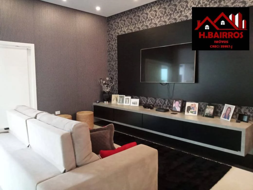 Imagem VENDE CASA COM 4 SUÍTES NO JARDIM AQUÁRIUS, 400 M DE ÁREA CONSTRUIDA