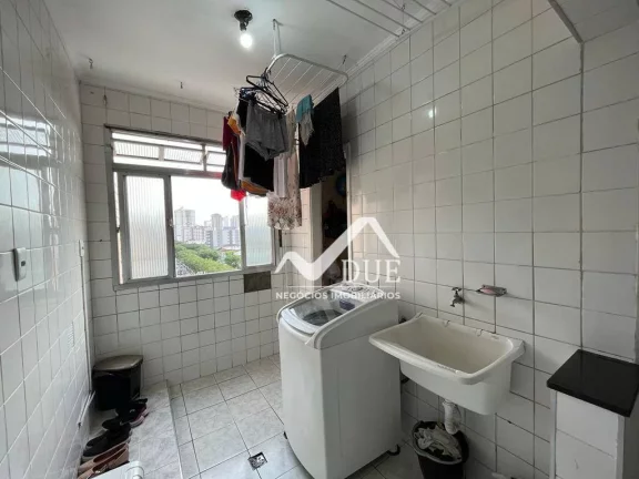 Imagem Apartamento com 2 dormitórios à venda, 72 m² por R$ 530.000,00 - Marapé - Santos/SP