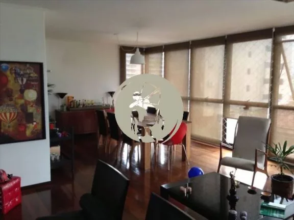 Imagem APARTAMENTO GRANDE PROXIMO AO CANAL 4 A 2 QUADRAS DA PRAIA.
