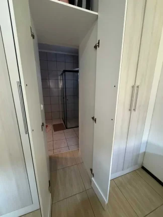 Imagem Casa com 3 dormitórios sendo 1 suíte e 1 vaga de garagem no bairro Guanabara em Joinville SC
