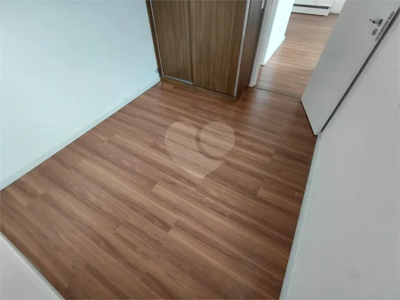 Imagem Apartamento à venda com 2 quartos no condomínio Plug Morumbi, São Paulo - SP