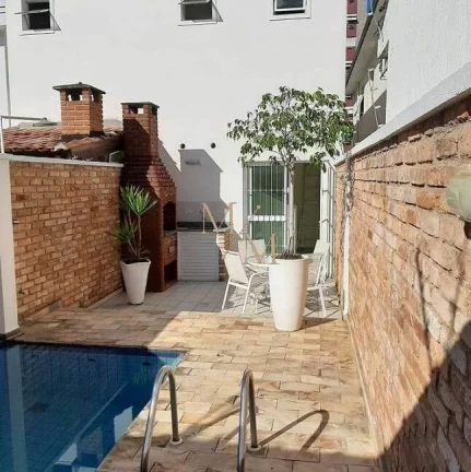 Imagem Belíssima Casa Sobresposta Alta, no Campo Grande em Santos