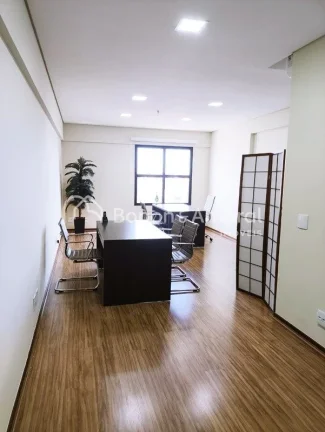 Imagem Venda , sala comercial , centro de Campinas !!
Local de fácil acesso , próximo da avenida Anchieta...