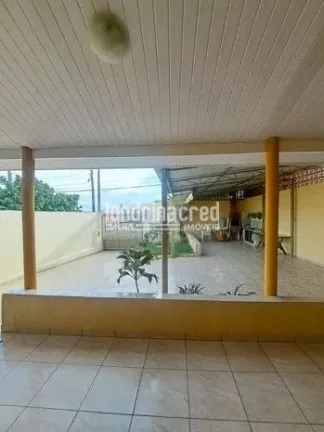 Imagem Casa no Jardim Planalto em Londrina com 2 quartos, sala em 2 ambientes, cozinha americana, escritório, churrasqueira e 5 vagas de garagem!