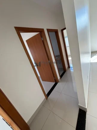 Imagem Casa 3 Quartos em Goianira Divisa com Goiânia | Esquina