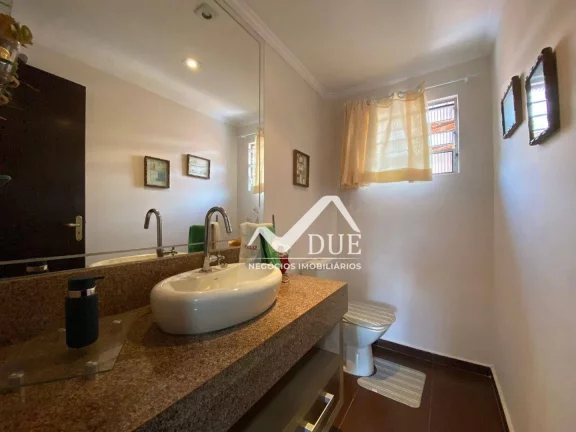 Imagem Casa com 5 dormitórios à venda por R$ 1.500.000 - Marapé - Santos/SP