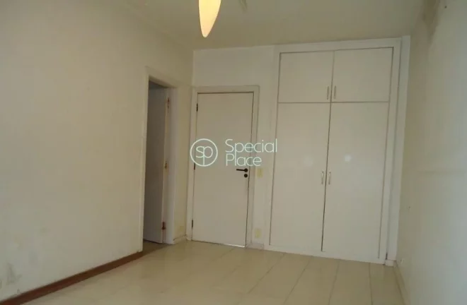 Imagem Apartamento com ótima planta e excelente localização em Perdizes. São 117m2 de área privativa, ...