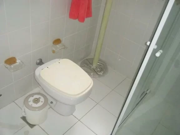 Imagem Praia de Pitangueiras - Frente Total ao Mar - 181 m² úteis - 2 vagas - Belíssimo apartamento totalmente reformado e decorado !!!
